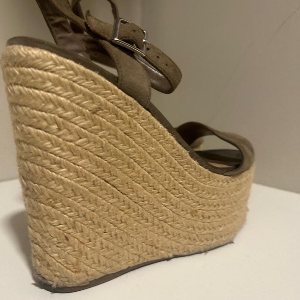 Steve Madden Wedge platform heels